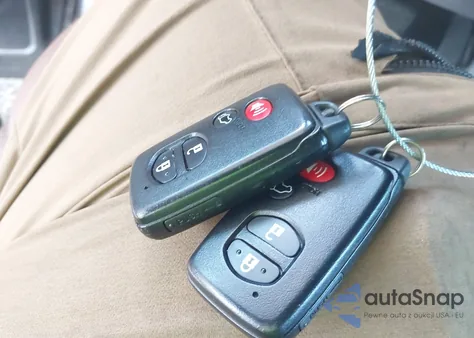 2013 Toyota Highlander Limited V6 from USA, damaged, VIN 5TDDK3EH2DS272953